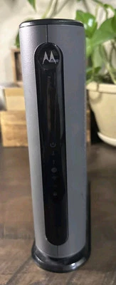 Motorola MG7550 Cable Modem AC1900 WiFi Router DOCSIS 3.0 - Image 1 of 4
