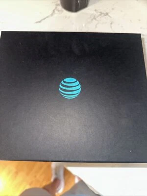 New AT&T IFWA40 Wireless Internet Router Hotspot Modem 4G LTE - Image 1 of 2