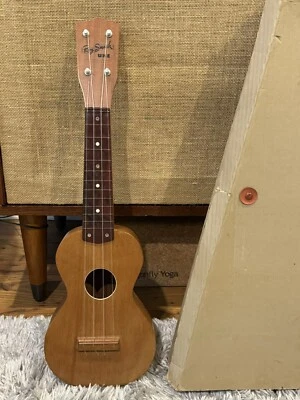 Roy Smeck Soprano Ukulele Vintage Box Harmony Uke - Image 1 of 4