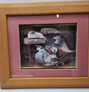 Cats & Kittens Playing 3 D Hand-cut Paper Layered Shadow Box VTG 1980s - Picture 1 of 5