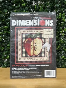 Vintage An Apple A Day Dimensions Needlepoint Kit Crewel Kit 7169 5x5 NEW 1996 - Picture 1 of 7