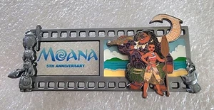✨ DISNEY WDI MOANA~ 5TH ANNIV FILMSTRIP CAST EXCLUSIVE LE 250 PIN-FREE SHIPPING - Picture 1 of 11