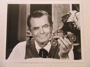 GLENN FORD in HOWDY 1970 Press Photo - Picture 1 of 2