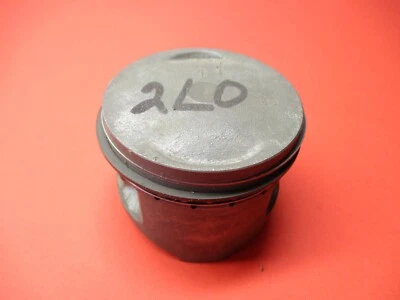 NUEVO OEM ORIGINAL YAMAHA XS400 .50 PISTÓN CON ANILLOS Y PASADOR 2L0-11636-00 Foto 1 de 2