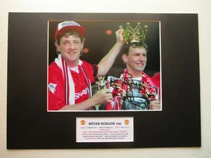 MANCHESTER UNITED LEGEND BRYAN ROBSON HAND SIGNED A3 MOUNTED PHOTO DISPLAY - COA - Picture 1 of 4