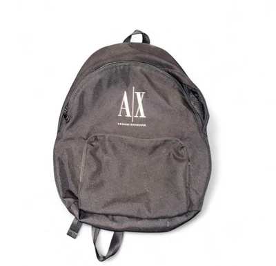 Mochila de regreso al cole Armani Exchange AIX negra con mucho espacio Foto 1 de 4