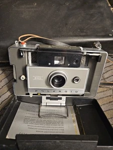 Vintage Polaroid Automatic 240 Land Camera w/ Case, Film, Flash Bulbs & Manuel - Picture 1 of 12