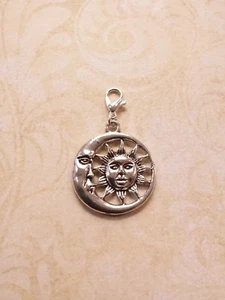 Sonne und Mond Anhänger für Ketten ♥ Schmuckzubehör Basteln Deko Charms Silber - Bild 1 von 1