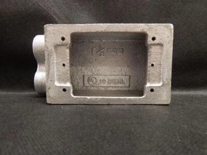 Caja Pyle National F-20-FSS 1 Gang FS con buje de hierro maleable de 2 3/4" - Imagen 1 de 3