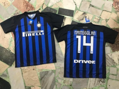 1 Camiseta Nainggolan 14 FC Inter Oficial Réplica Jersey 2019 Oficial Nerazzurri - Imagen 1 de 4