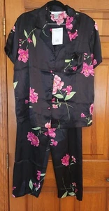 Juego de pijamas satén floral rosa satinado de 2 piezas talla M nuevo con etiquetas - Imagen 1 de 8