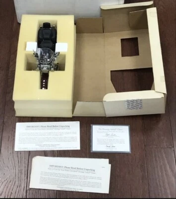 FRANKLIN MINT 1989 HARLEY-DAVIDSON HERITAGE SOFTAIL CLASSIC 1:10 SCALE - Image 1 of 4