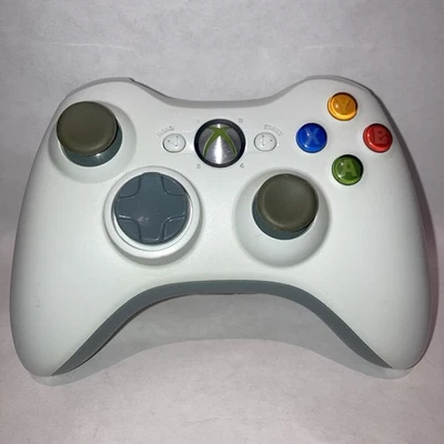 Official Microsoft XBox 360 Wireless Genuine OEM Controller White Tested & Clean - Image 1 of 4