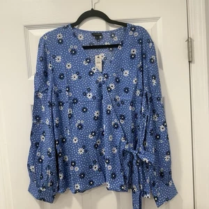 Talbots NWT Size XL Blue V-Neck Floral Dot Wrap Long Sleeve Blouse $89.50 - Picture 1 of 7