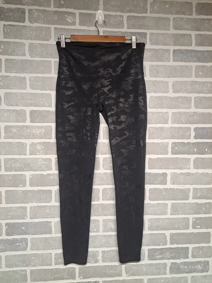 Pantalones de entrenamiento Spanx para mujer camuflados con estampado de satén para yoga gimnasio talla XL Foto 1 de 4