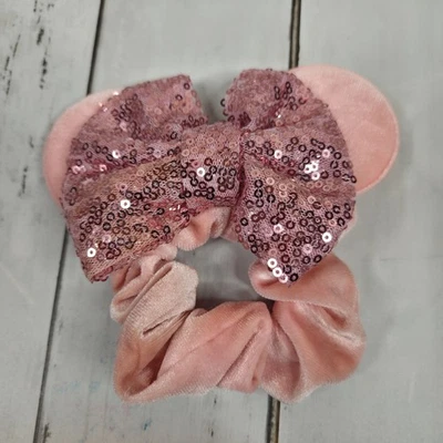 Orejas de Minnie Mouse Terciopelo Scrunchie Cola de Caballo Soporte Rosa Lentejuelas Arco - Disney  Foto 1 de 4