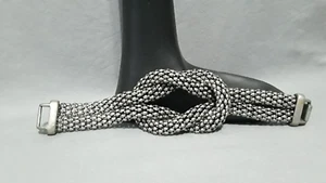 Pulsera Gruesa Love Knot Tono Plata Oscuro Estilo Malla Metal 8.5" Vintage - Imagen 1 de 6