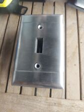 (1) VINTAGE SIERRA STAINLESS STEEL METAL OUTLET WALL SWITCH PLATE . No Screws