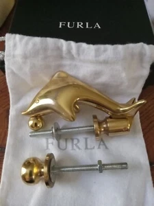 Llamador para puerta de delfín de latón liso Beach Hardware de FURLA. Nuevo en caja. - Imagen 1 de 8