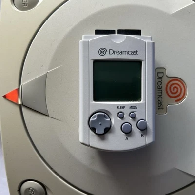 Genuine Sega Dreamcast Visual Memory Unit VMU Memory Card White HKT-7000 CLEAN - Image 1 of 3