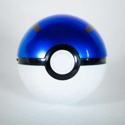 Cargador portátil Poke Ball Power Bank 12000 mAh Foto 1 de 4