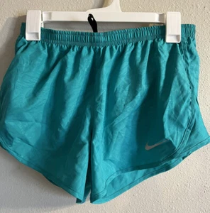 Women’s Nike dri fit shorts xs - Picture 1 of 3