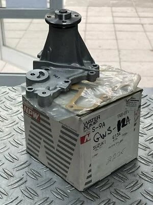 BOMBA DE AGUA 17400-83810 GMB PARA SUZUKI SAMURAI, SJ 413, SWIFT Foto 1 de 4