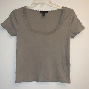 Forever 21 Junior Girl Green Crop Top Short Sleeves Size Large - Picture 1 of 5