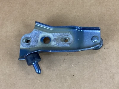 2011-2020 Toyota Sienna Rear Left Side Sliding Door Upper Roller Hinge OEM - Image 1 of 4