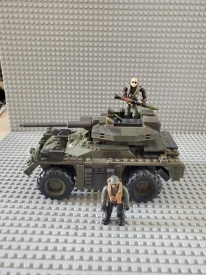 Mega Bloks Call of Duty APC Invasion 95 % Conplete. - Image 1 of 4