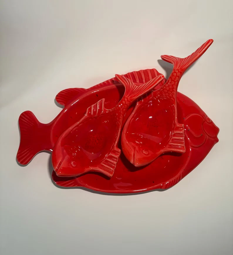 Cali Orig #184 Red Fish-Shaped Serving Platter with Two Dipping Cups – Californi - Image 1 of 4