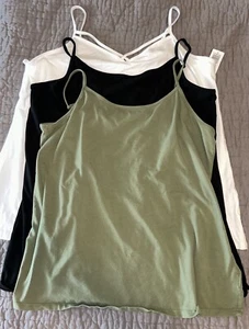 Lot Of 3 Torrid Plus Size 5 5X 28 Adjustable Straps Tank Tops Black White Green - Picture 1 of 6
