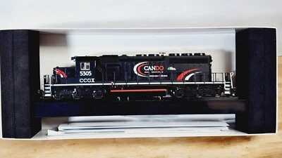 Bowser 25346 CANDO CONTRACTING RR GMD SD40-2 CCGX 5305 with LokSound & DCC - Image 1 of 4