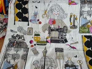 *OOP/HTF* Alexander Henry “a Ghastlie Craft 2018” 1 yarda en 2 piezas color Snapdragon - Imagen 1 de 5