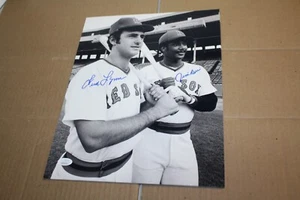 BOSTON RED SOX FRED LYNN & JIM RICE DUAL SIGNED 11X14 B/W PHOTO JSA WITNESS - Picture 1 of 1