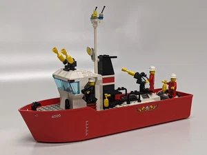 LEGO 4020 - fire fighting boat - Bild 1 von 4