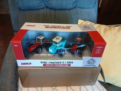 1/64 Case IH 4WD Set 6788 Panther 4894 Toy Tractor Times 40th Anniversary Ertl - Image 1 of 4