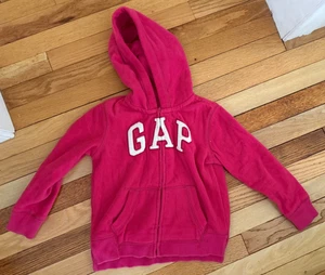Gap GapKids Girl’s Pink Hoodie Sequined Logo Size S Small 6-7 - Picture 1 of 3