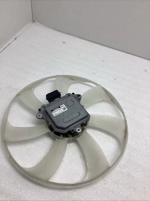 Toyota Corolla 2019-22 2,0 L radiador ventilador motor y cubierta OEM 16711-24130 Foto 1 de 4