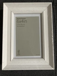 Photo Frame For 6 x 4” Photo - Picture 1 of 2