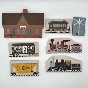 The Cats Meow Village (Lot of 7) Train Quaker Rail Road Crossing Wilton Station - Picture 1 of 13