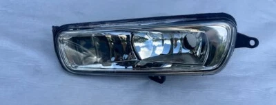 Faro antiniebla delantero izquierdo del lado del conductor Ford Focus ST 2016 (sin bombilla incluida) Foto 1 de 3