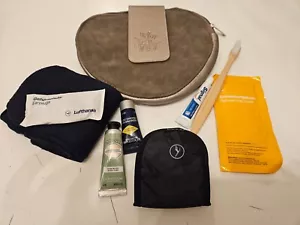 LUFTHANSA First Class - Amenity Kit mit Inhalt - Oktoberfest Ausgabe in Herzform - Bild 1 von 8