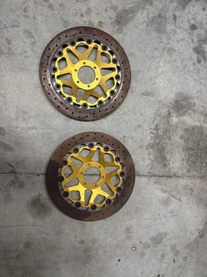 Rotores flotantes completos de hierro fundido Ducati Brembo 888 SPo 0w01 FZR Foto 1 de 4