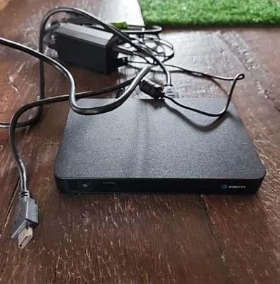 Receptor Direct TV Modelo C61W-700 con Cable de Alimentación Foto 1 de 4