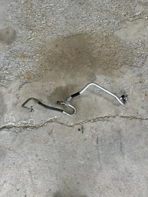 Saturn Ion 2003-2007 sedán de 4 puertas 2,2 L OEM línea de descarga de aire acondicionado Foto 1 de 4