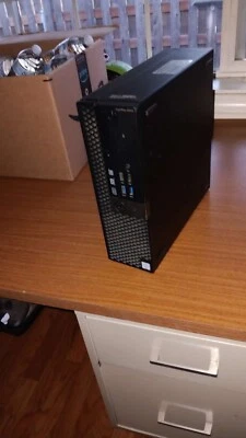 OptiPlex 5040 Necesito ir buscando al menos $115 para ella. Necesita Windows Foto 1 de 2