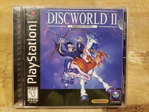 1997 Discworld II 2 Mortality Bytes COMPLETO CIB Sony PlayStation 1 PS1 testato! - Foto 1 di 8