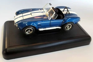 Ertl Shelby Cobra 427 S/C American Muscle Car Ford Blau weiß 1/18 1:18 - Bild 1 von 1