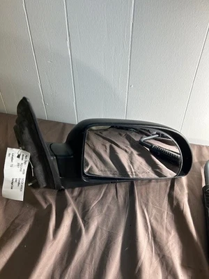 OEM, SIDE MIRROR ASSEMBLY, RH PASSENGER, BLACK, 2007 CHEVY EQUINOX Foto 1 de 4